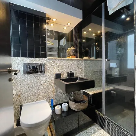 Oktheway Azcarraga Place Apartman